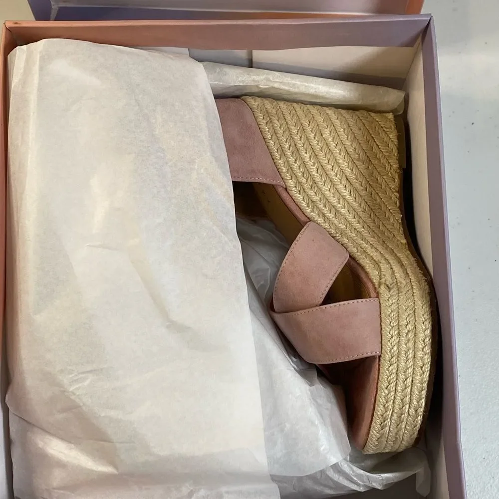 NIB Lisa Vicky Gemi V Dusty Pink Kid Suede 4” Wedge Espadrille Heel Sandal 8.5